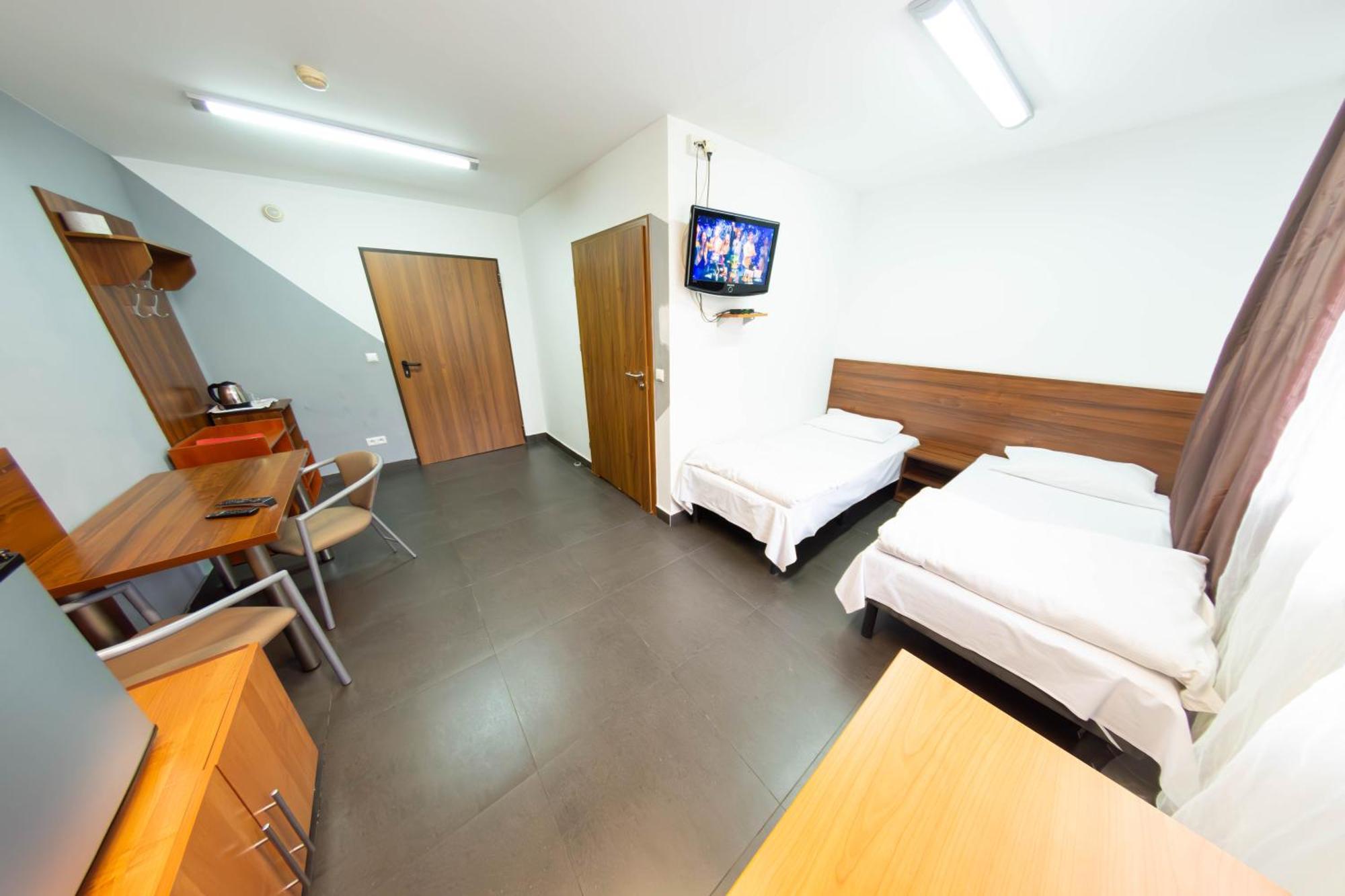 Twoj Hostel Klimczoka 7 Катовице Экстерьер фото