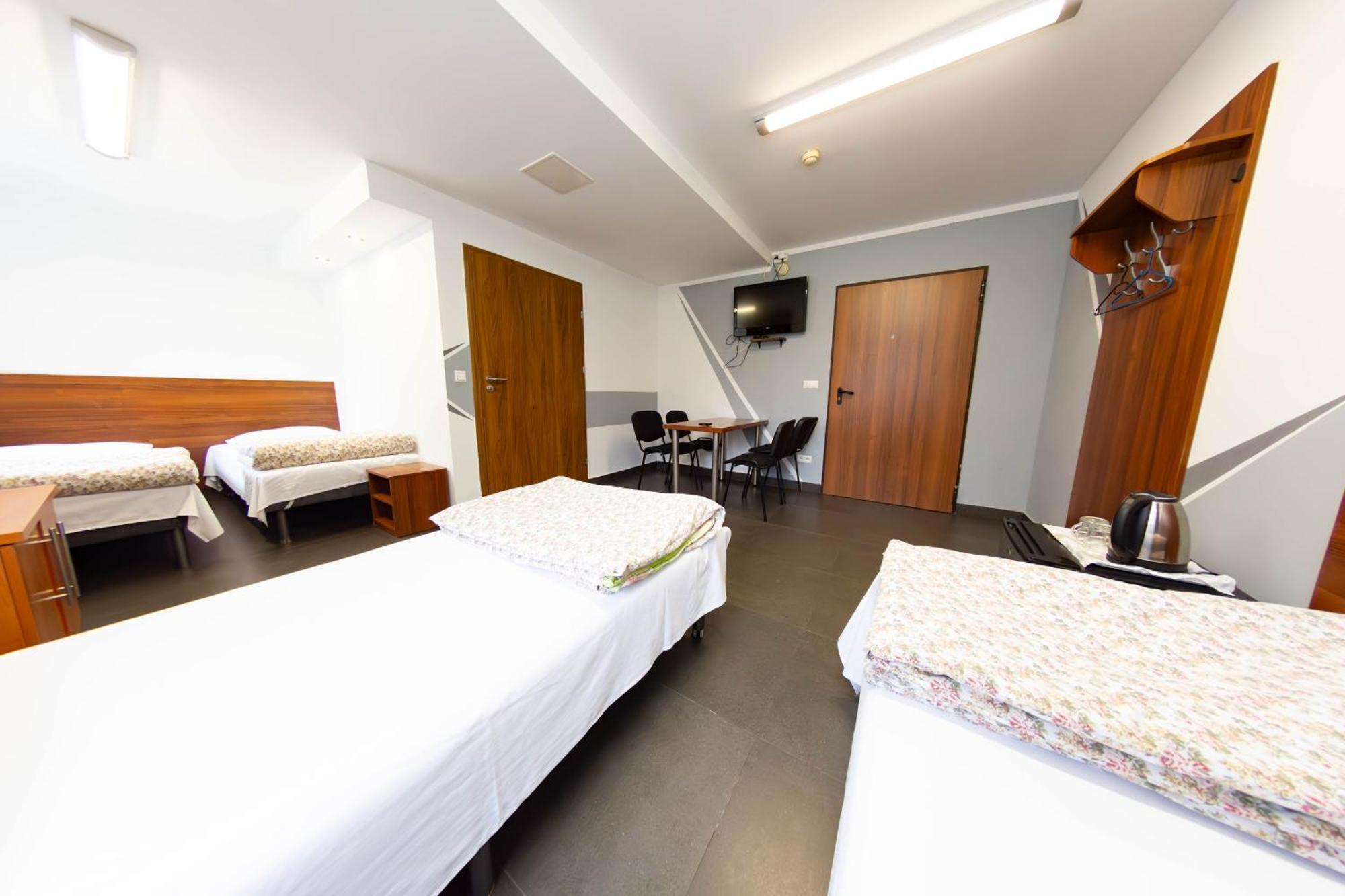 Twoj Hostel Klimczoka 7 Катовице Экстерьер фото